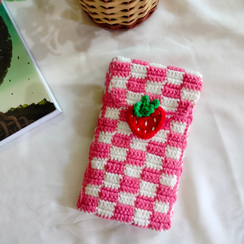 

tempat pensil rajut/crochet pencil case