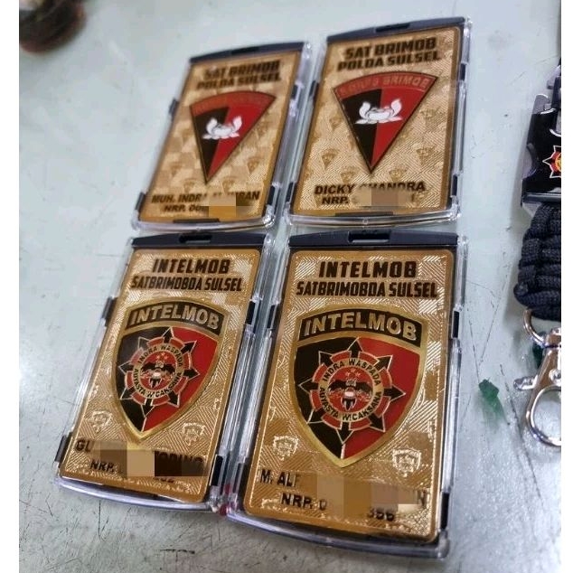 

lencana id INTELMOB full set tali dan cover