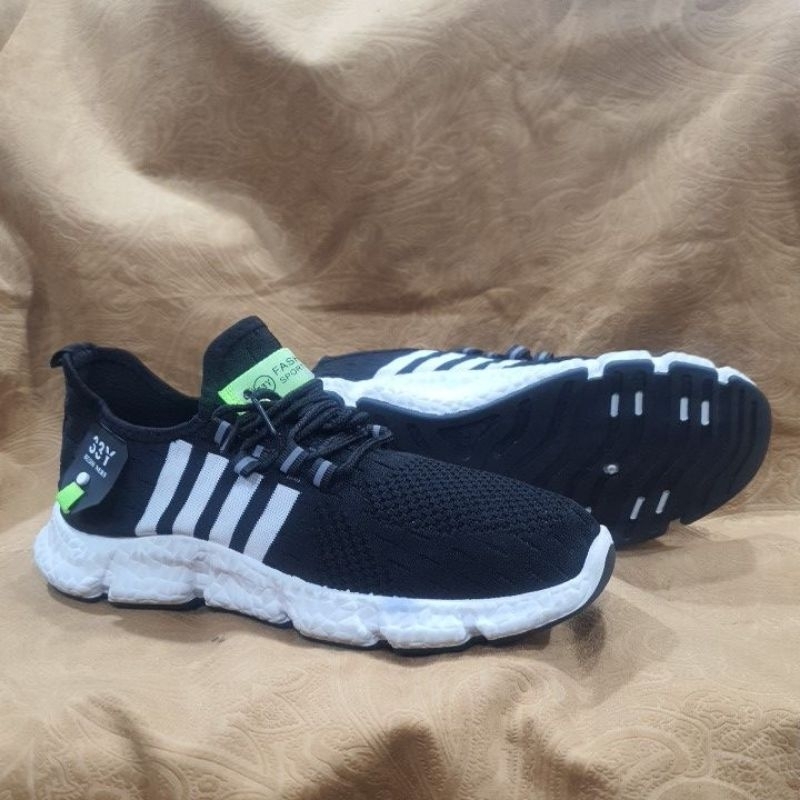 sepatu running  aero grid