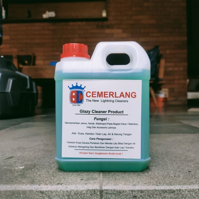Cemerlang Glazy pembersih kerak air, jamur kaca dan stainless