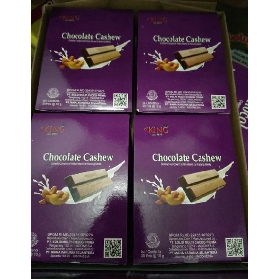 

L4rs dking coklat Cashew 1 dus isi 4pak cklt isi kacang mede Flash Sale
