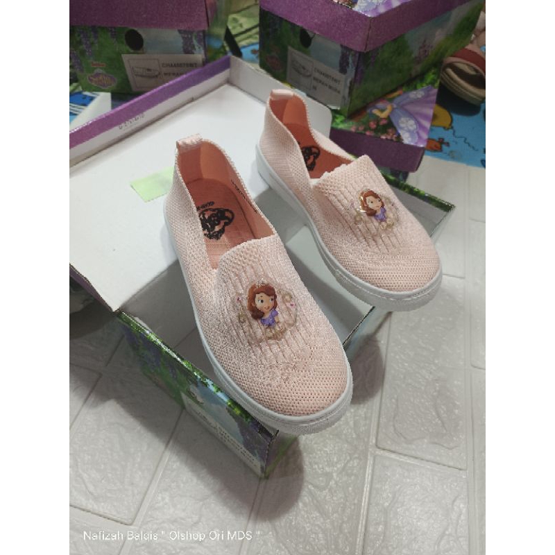 sepatu anak  Avengers