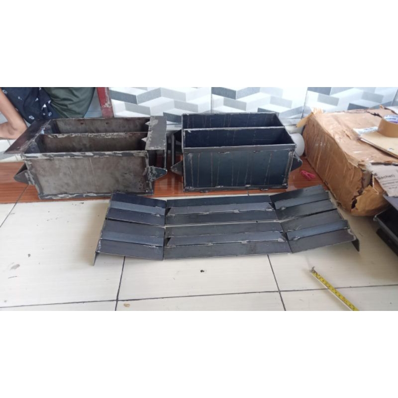 cetakan batako dobel 40x20x10