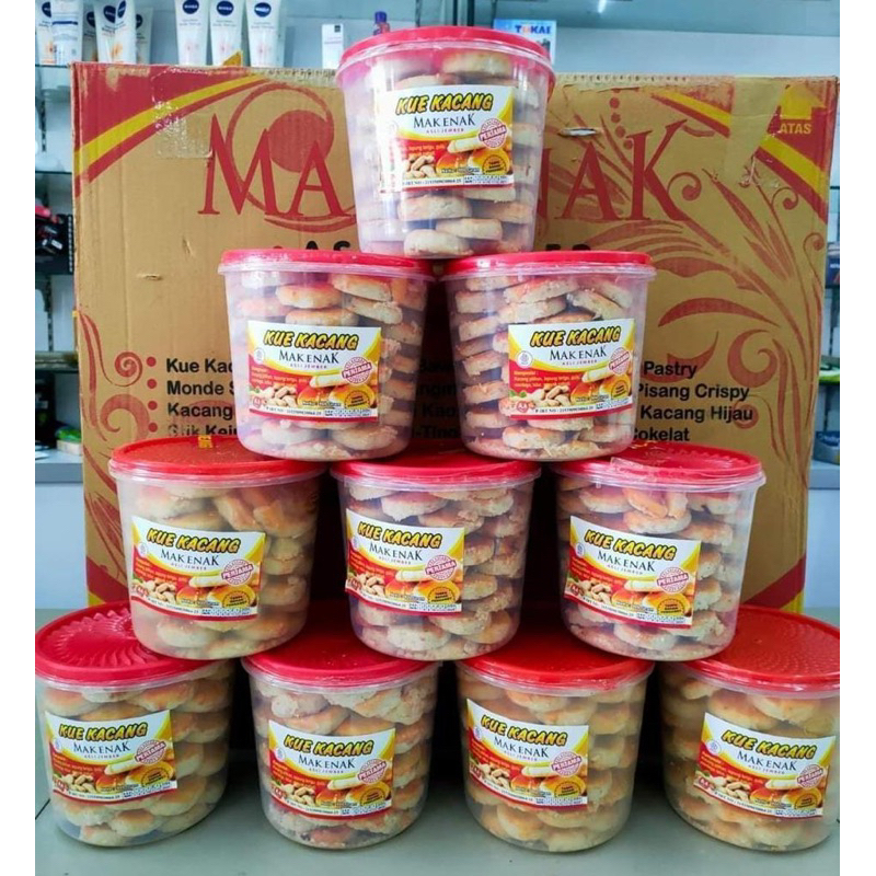 

Grosir Addict Kue Kacang Mak Enak 900 gram