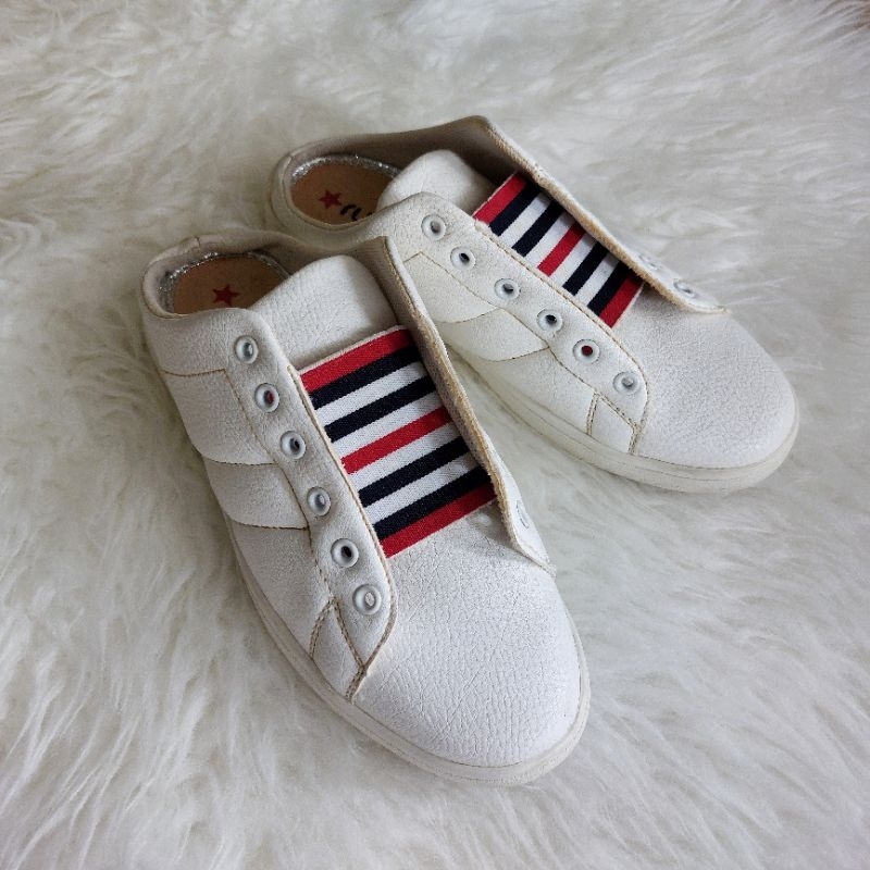 Rubi Sneakers Original Mule Slip On Sepatu Wanita Preloved
