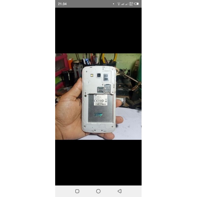 Samsung sm-g7102