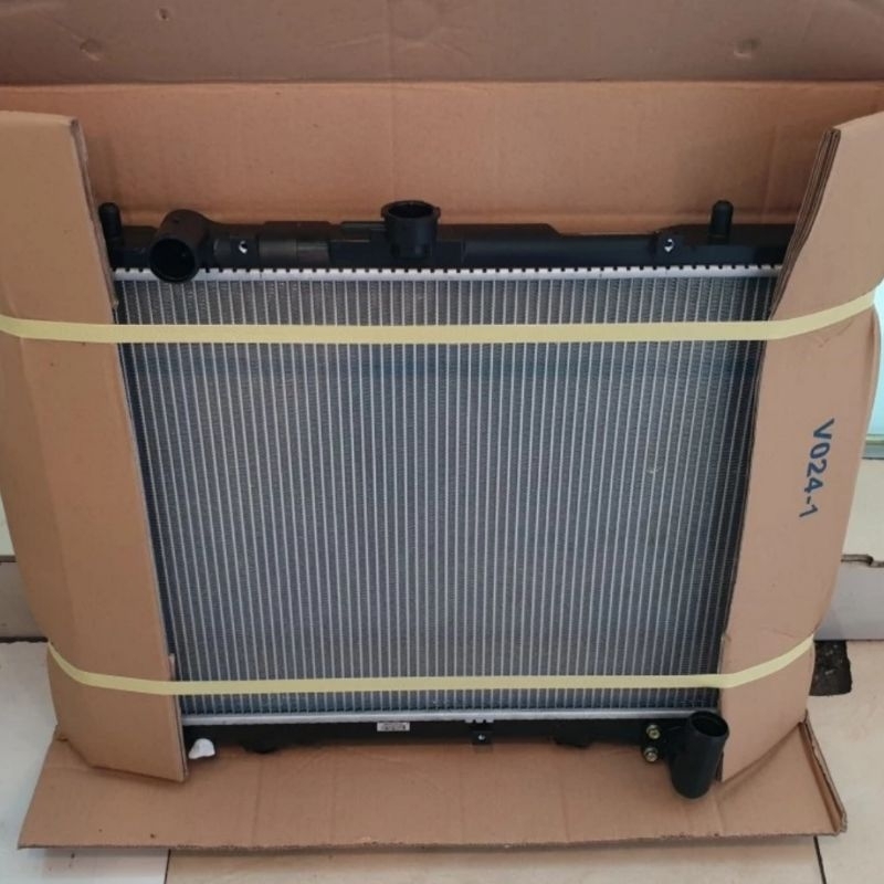Radiator Manual Mitsubishi Strada L200 K74