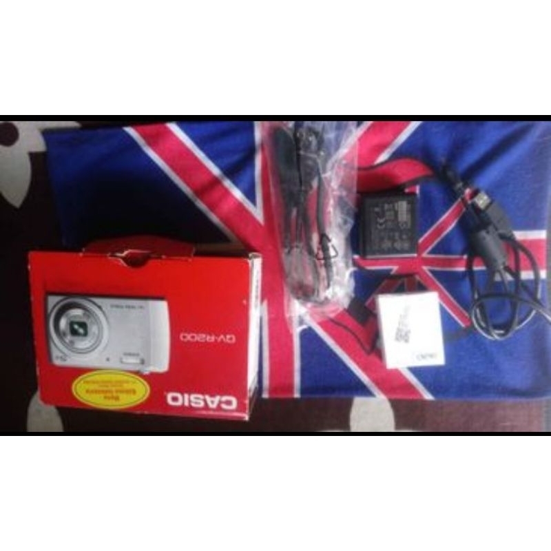 kamera casio exilim qv r200 14.1mp