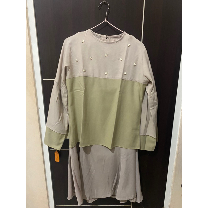 Preloved Setelan Atasan + Rok Model Duyung