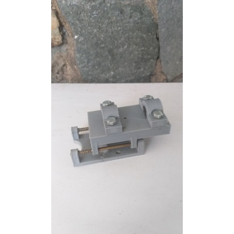 CNC plotter bagian holder pen dengan servo Tower pro MG90S
