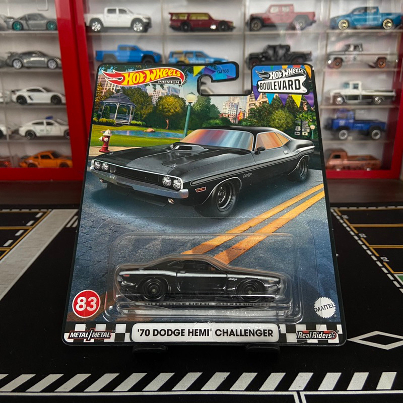 hotwheels premium boulevard 70 dodge hemi challenger
