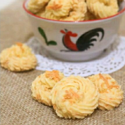 

Kue Kering Sagu Keju 200gram Cookies