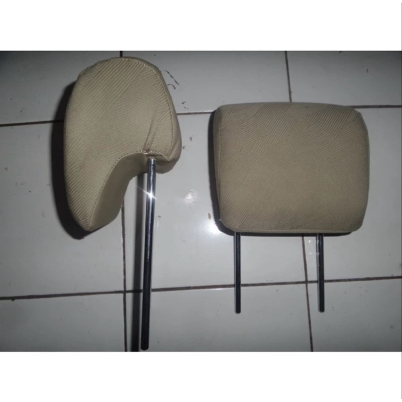 Headrest / Sandaran kepala jok mobil bagian tengah Avanza maupun xenia krem