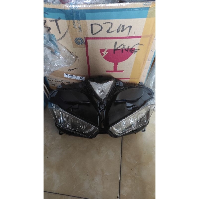 RREFEKTOR lampu depan headlamp lampu depan yamaha R25 old