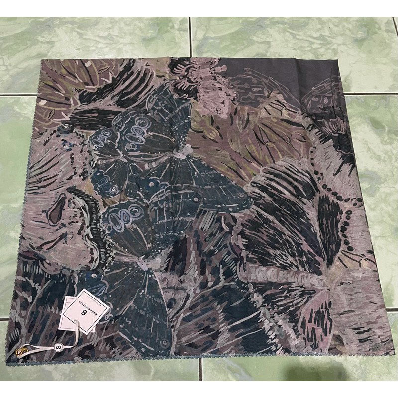 SALE Buttonscarves Farsha Stone No Box