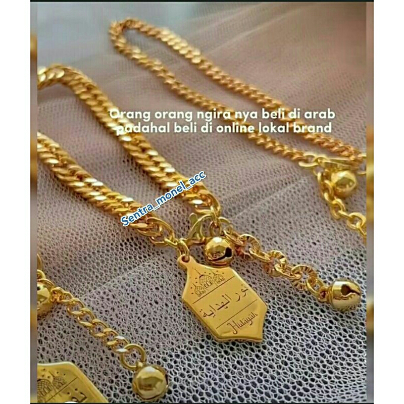 Gelang Arabic nama / gelang nama font arab / gelang titanium lapis emas anti karat