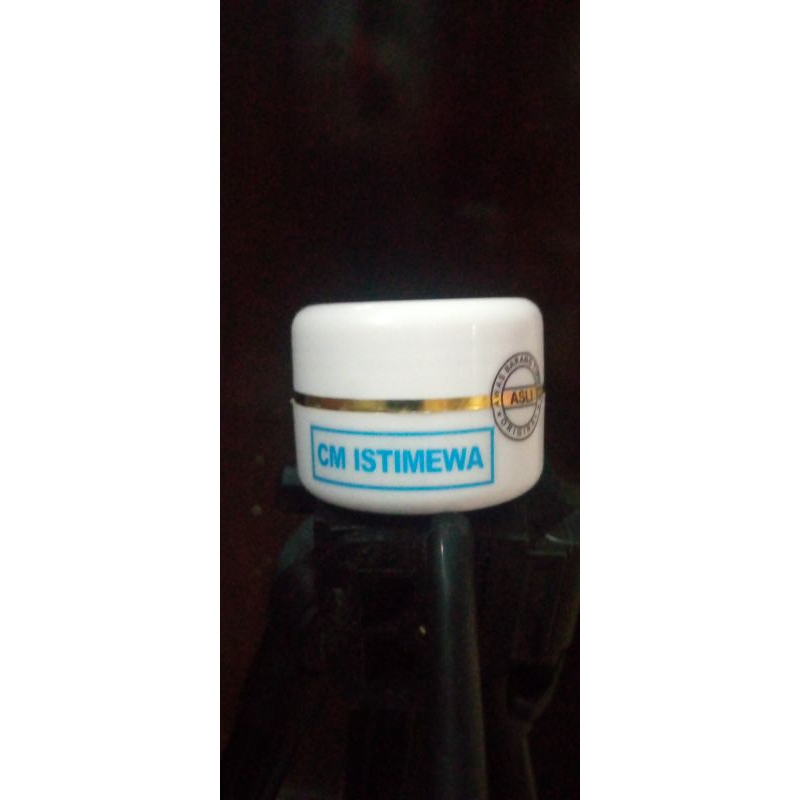 ecer day cream Cm istimewa
