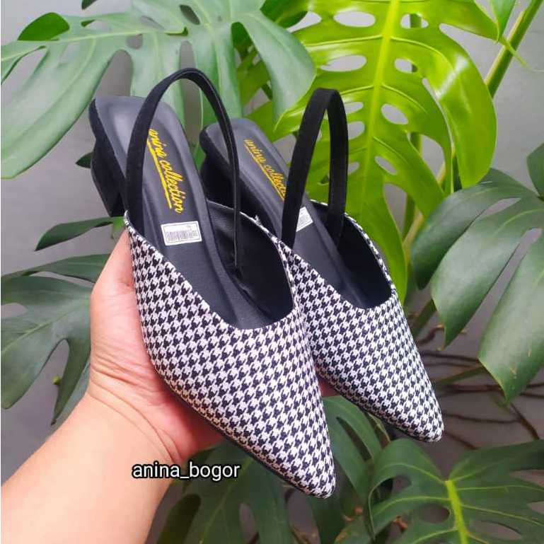 Sepatu heel mules wanita SAPOLO-003/Sepatu heel tali wanita terbaru dan kekinian
