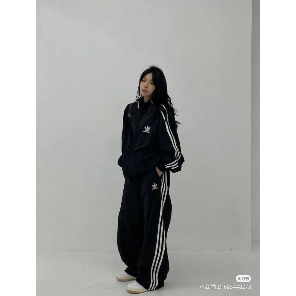 Adidas Jacket Parasit Army / Jaket Parasit Adidas / Jaket Olahraga /Jaket Parasut Pria Wanita Tangan