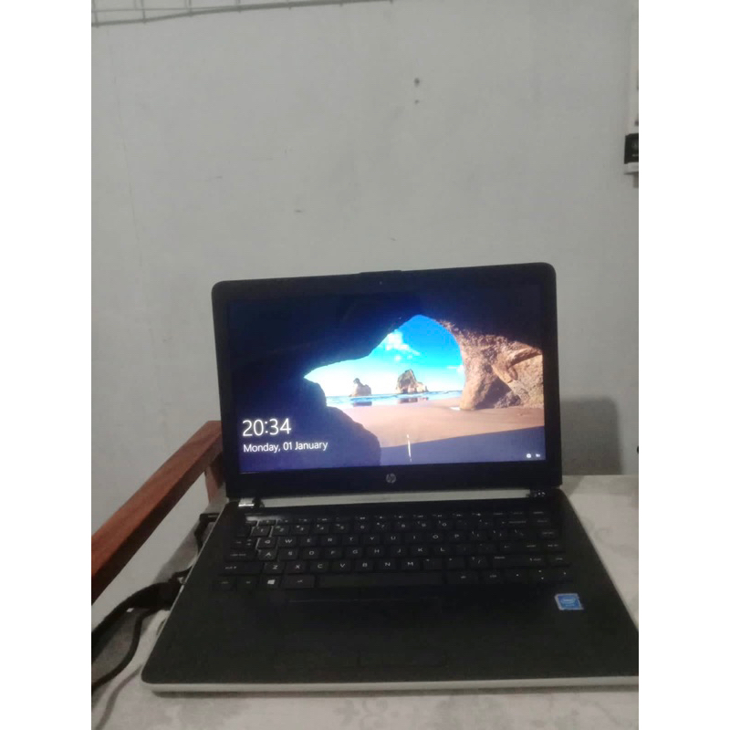 Laptop hp 14s