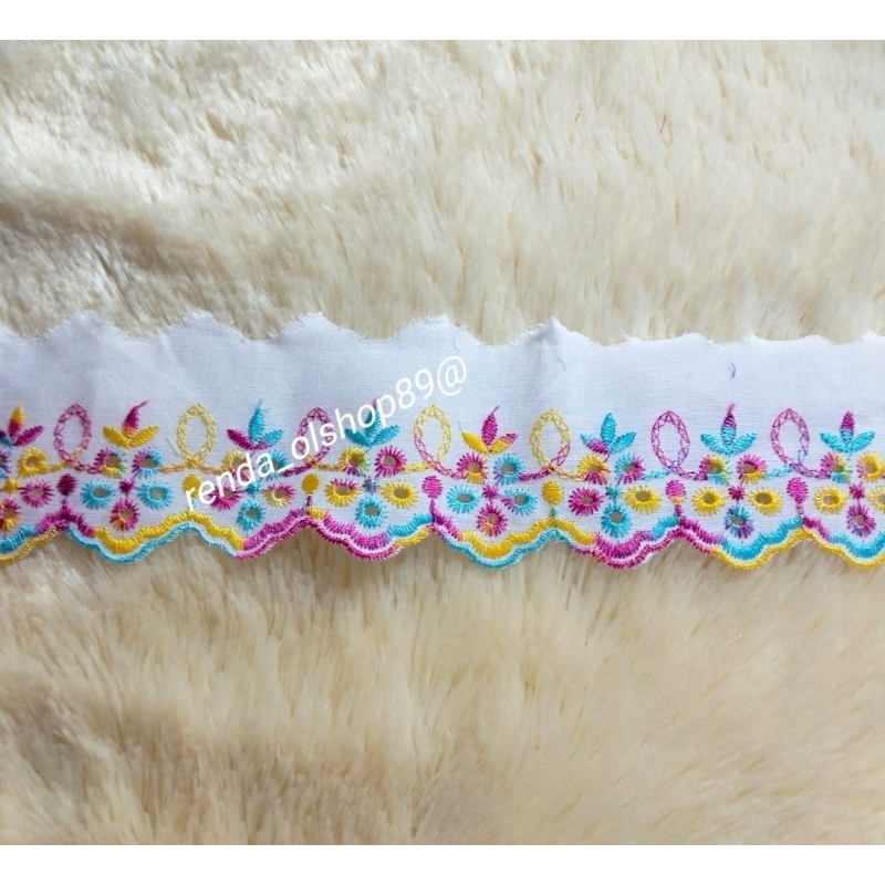 Renda Katun Lubang Lima Pelangi Bordir