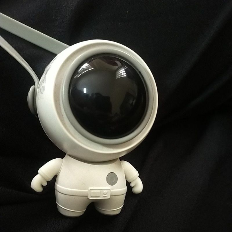 kipas angin astronot