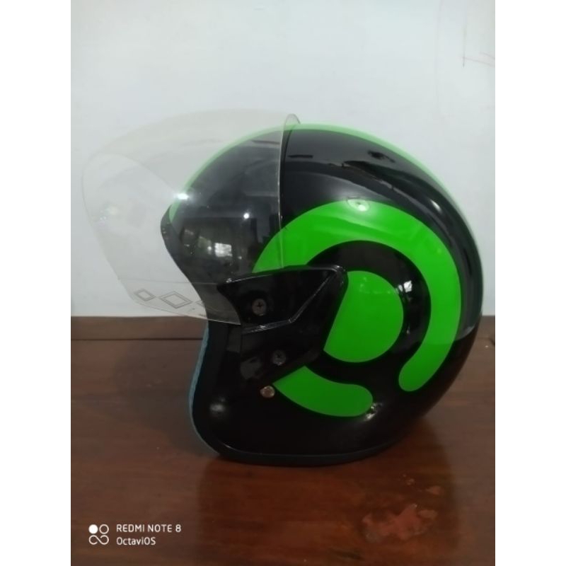 Helm gojek