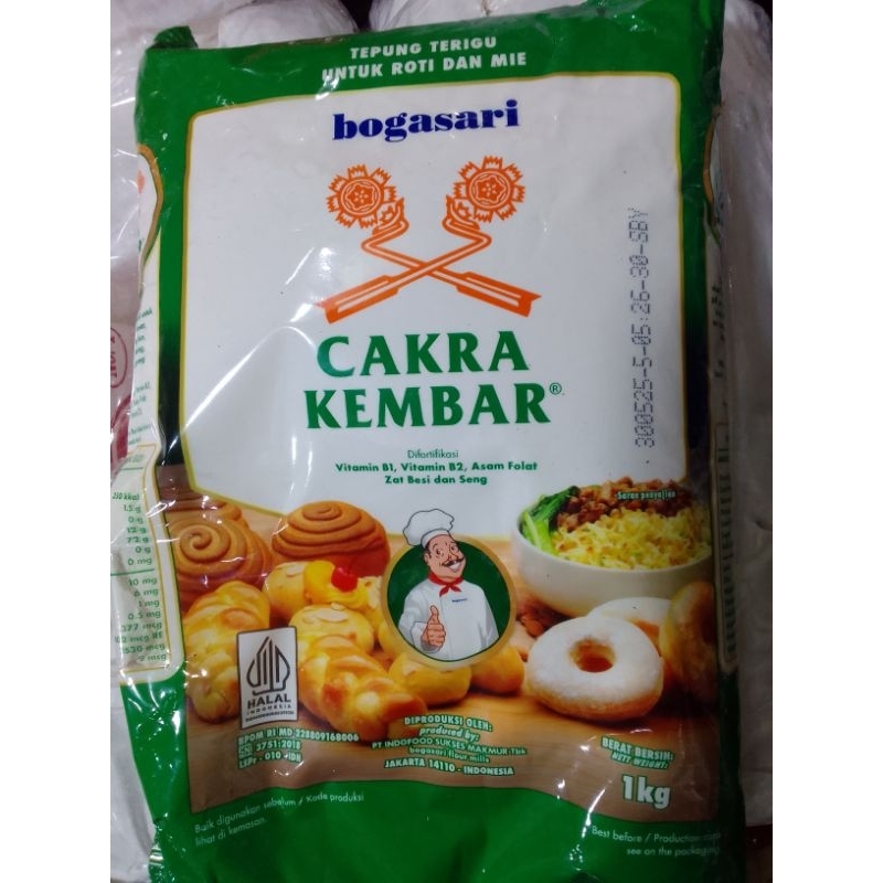 

Tepung terigu cakra kembar protein tinggi 1kg