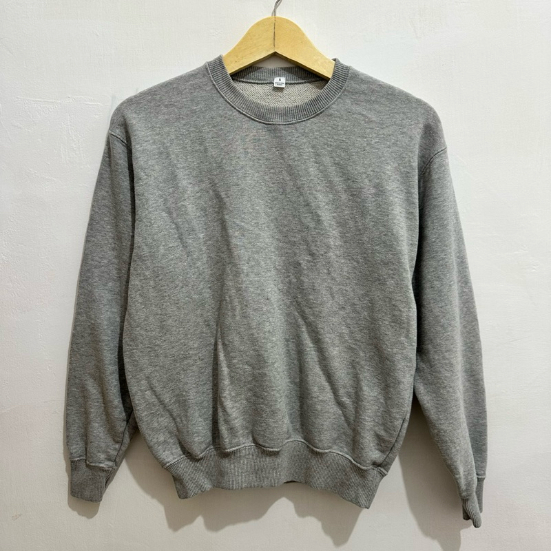 Crewneck Uniqlo Second