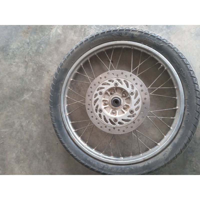 velg depan megapro