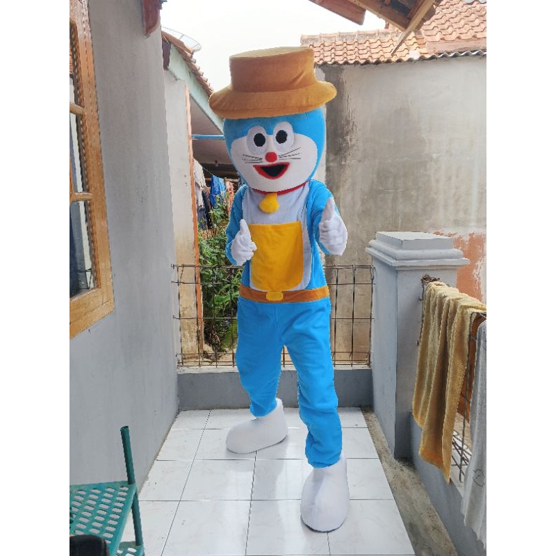 kostum badut Doraemon