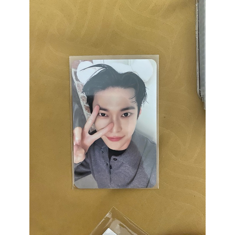 

doyoung peace