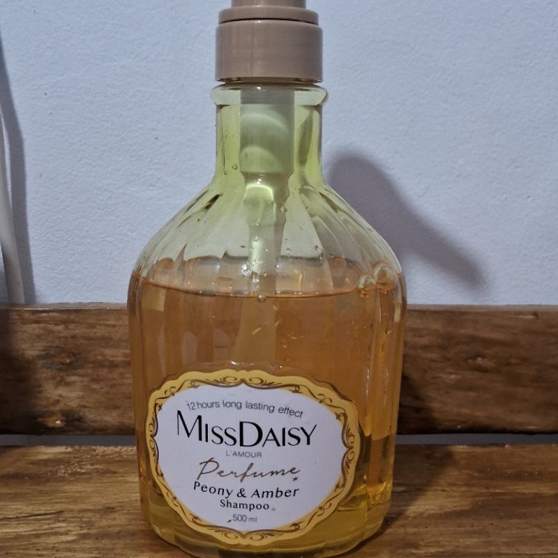 [preloved] Miss Daisy Shampoo Peony & Amber