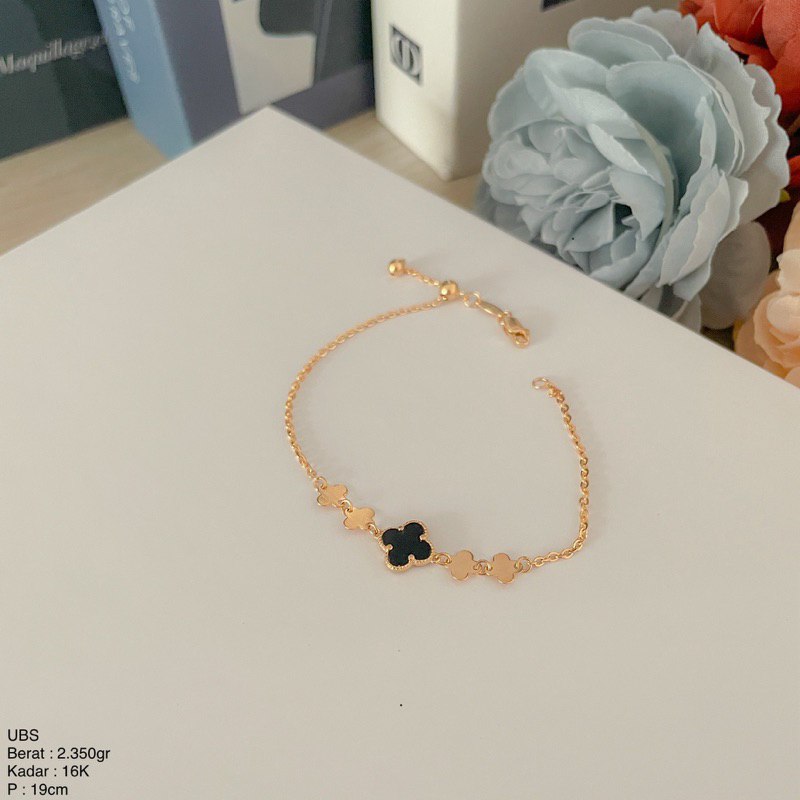 Perhiasan Gelang Emas Serut Black Clover Variasi VanClef UBS 16k/700