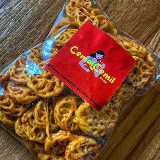 

Kerupuk Palembang 500 gr Cemilan Murah Enak Bumbu Melimpah