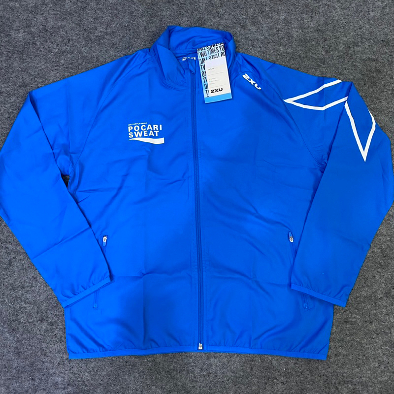 POCARI SWEAT JAKET RUN 2023 / JACKET RUNNING 2XU ORIGINAL