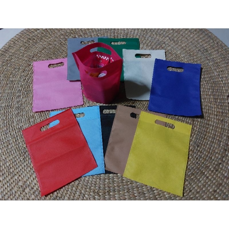 

Tas Goodie Bag Oval - Tas Souvenir Tas Snack ukuran 20 x 26