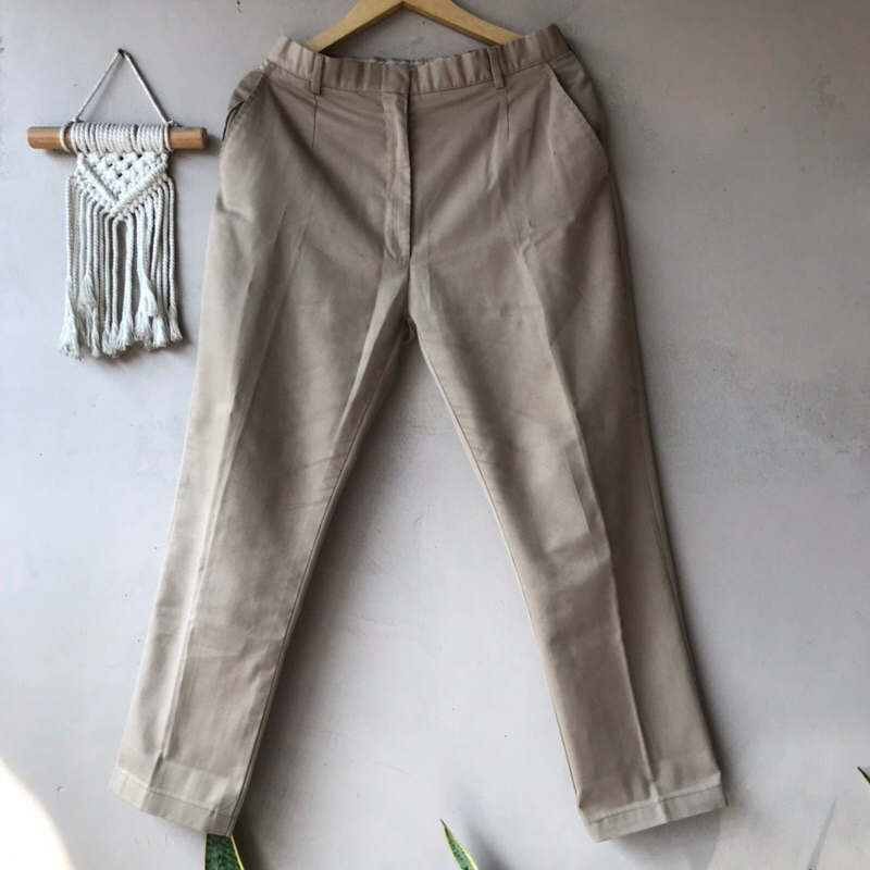 Celana Chino khaki second good condition Lp : 74 P : 92 ol : 17,5