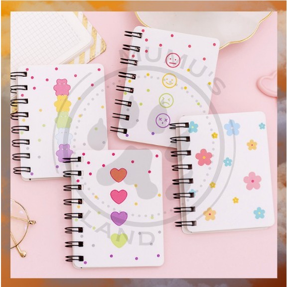 

NOTEBOOK RING MOTIF EMOJI / BUKU A7 CATATAN RING / BUKU TULIS RING (FREE PLASTIK)