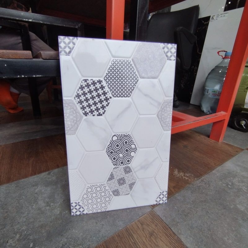 keramik dinding uk 25x40 hexagonal mulia