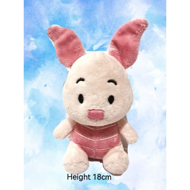 Boneka Winnie The Pooh and Friends Piglet Hong Kong Disneyland