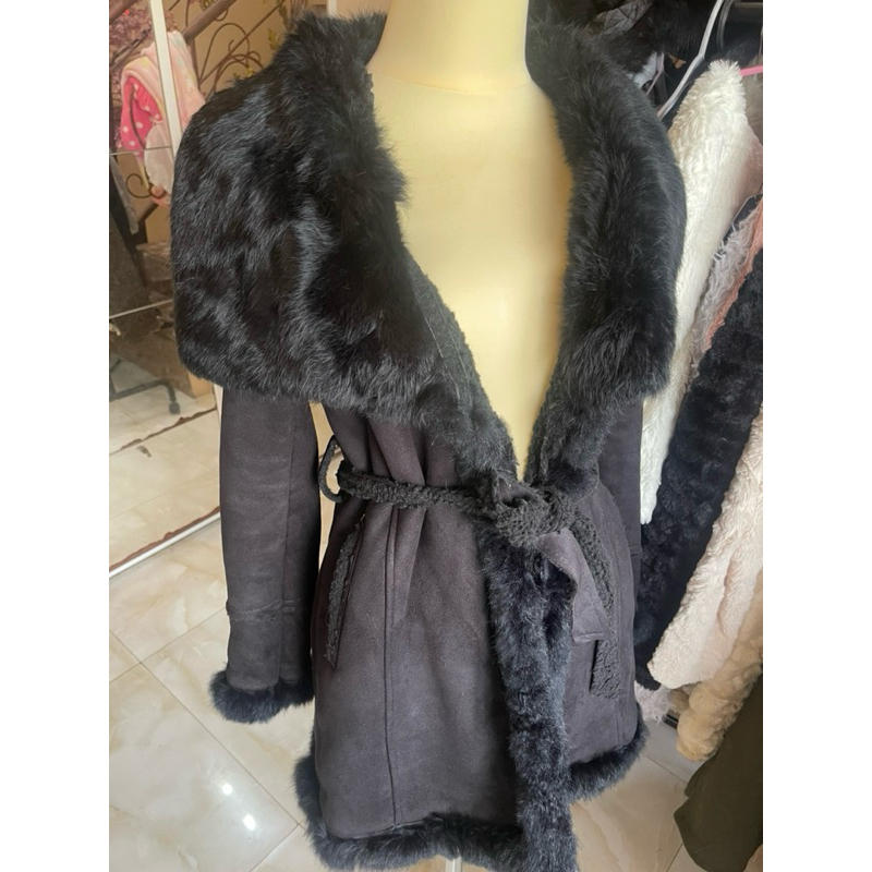 Coat Bulu Rubah asli Hitam Pekat