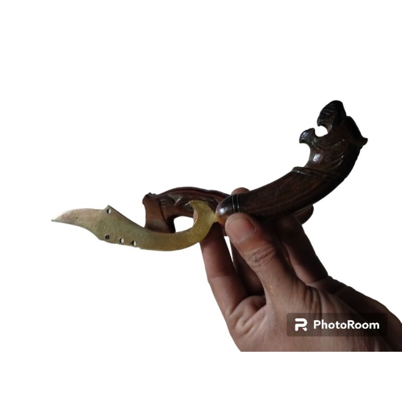 kujang kuningan kecil