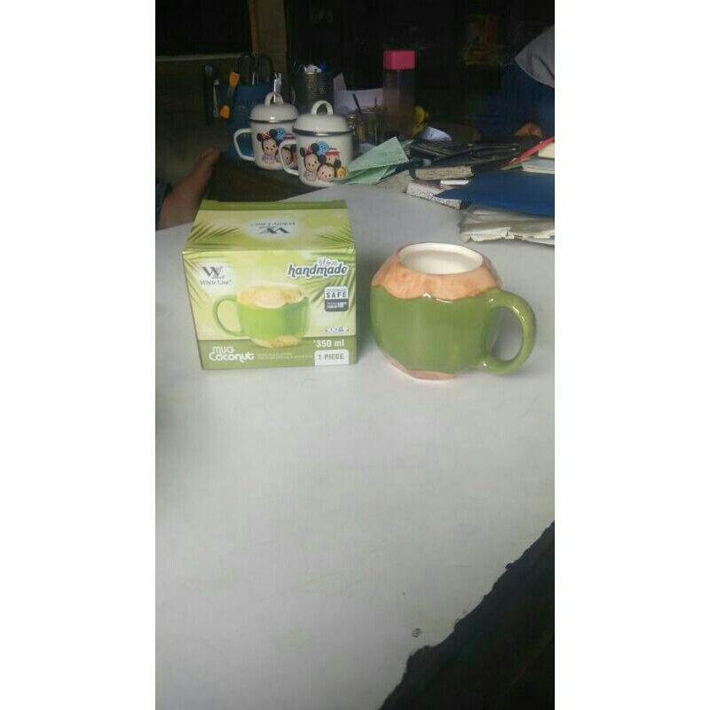 Cangkir kopi kramik atau gelas kramik tebal