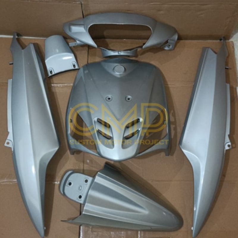 FULL COVER BODY HALUS MOTOR YAMAHA MIO SPORTY TAHUN 2003 - 2008 WARNA SILVER / BODI MIO SPORTY