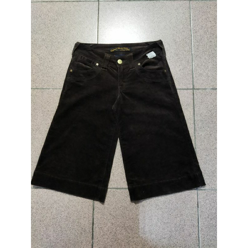 ✅Ready Levis Corduroy Women Style