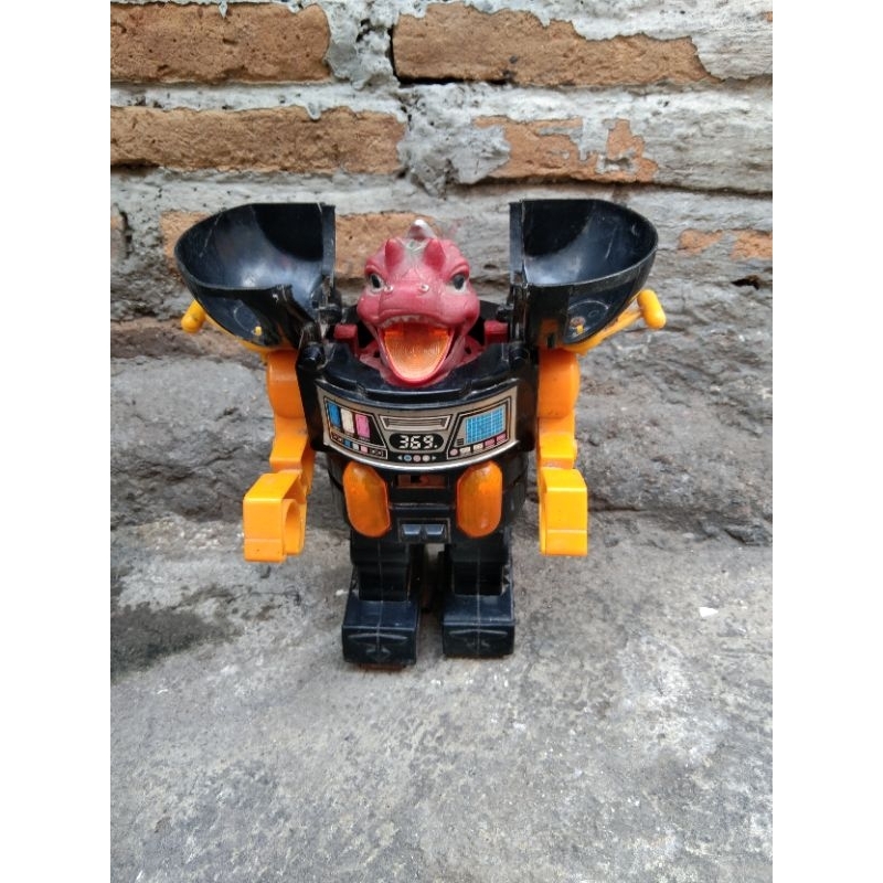 mainan robot jadul