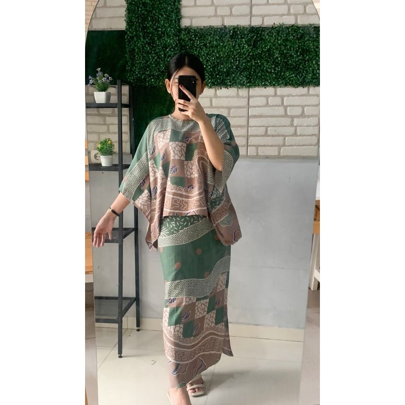 Setelan Wanita Bahan Doby