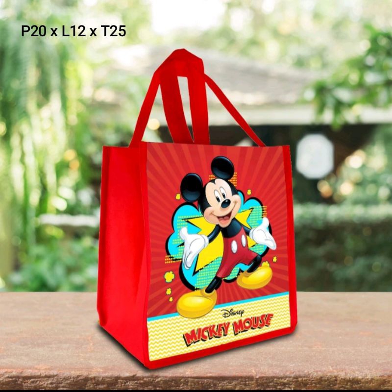 

tas souvenir ulangtahun anak tebal 75gsm