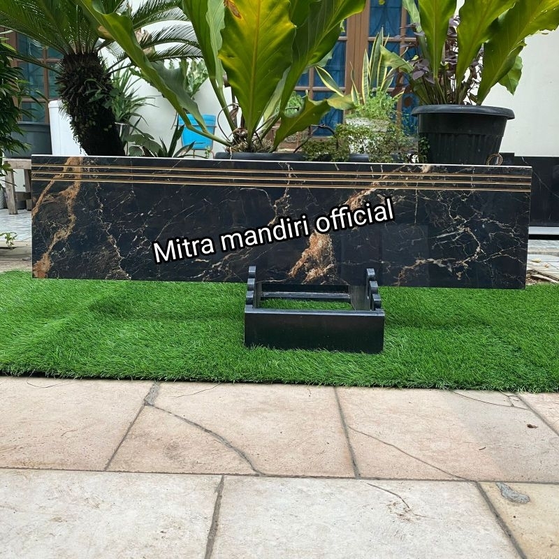 Granit tangga pijakan 30x80 / 30x100 / 30x120 Maggior black / Gold